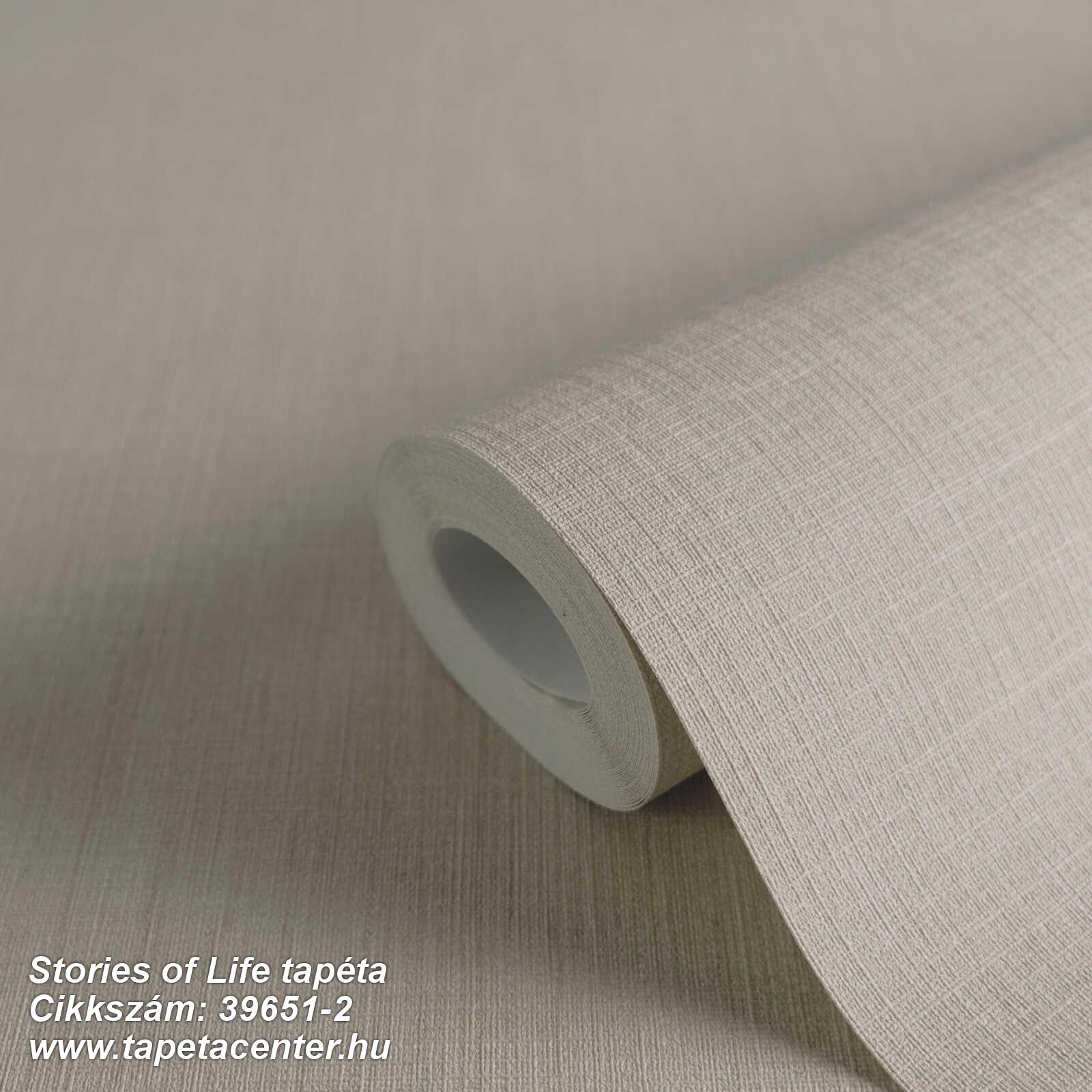 Egyszínű,textil hatású,bézs-drapp,illesztés mentes,súrolható,vlies tapéta 